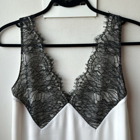 Babaton Black Lace V Neck Blouse - Picture 3 of 15